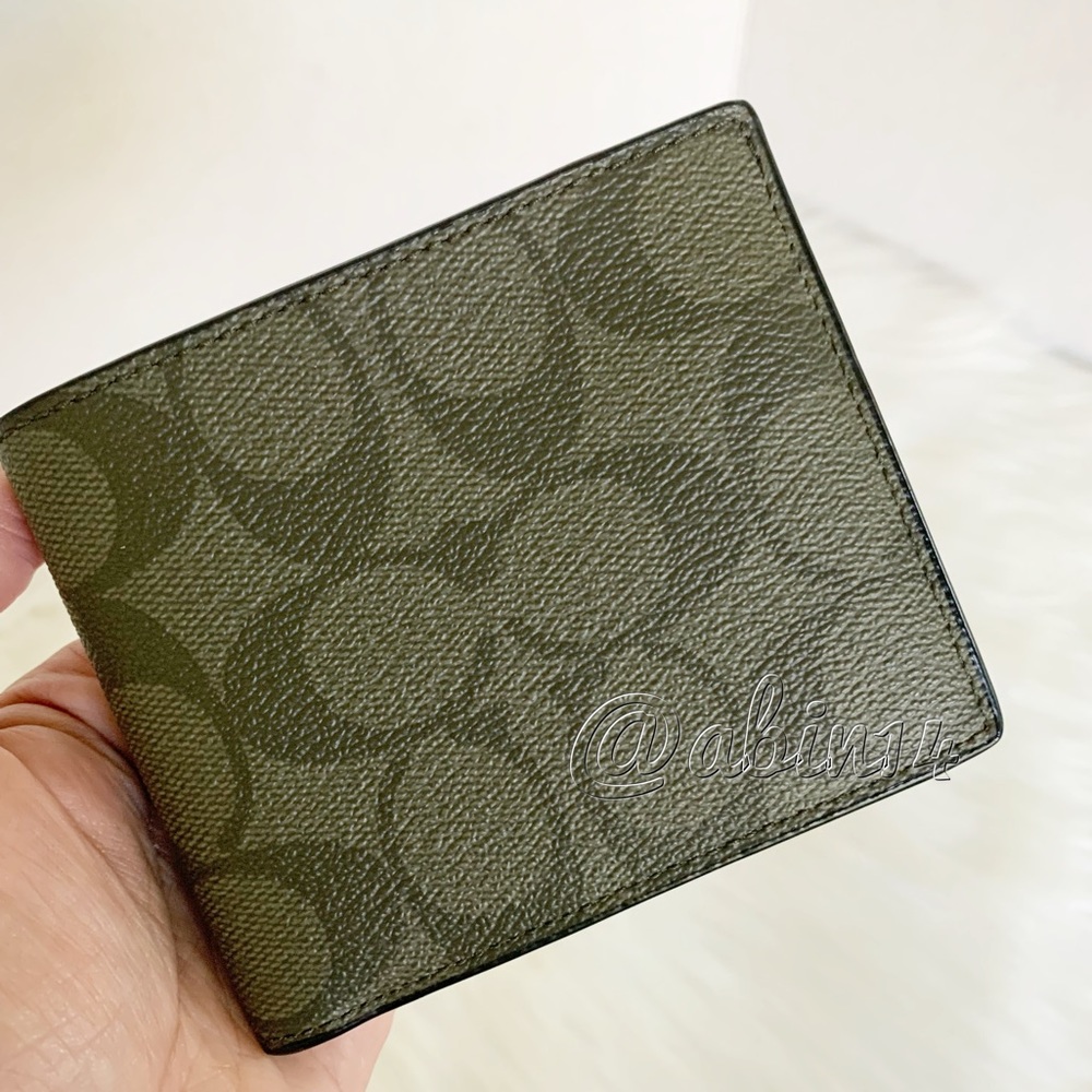 NWT Coach Signature Leather Canvas ID Billfold Wallet